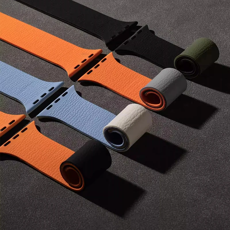 Enhanced Magnetic Silicone Band for Smartwatches - Durable, Stylish, and Comfortable Bracelet Strap