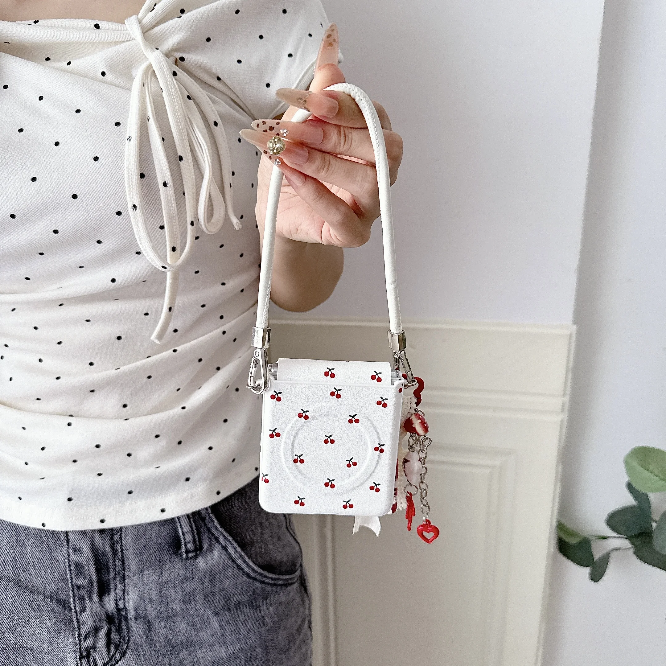 Cherry Magnetic Leather Handheld Cover