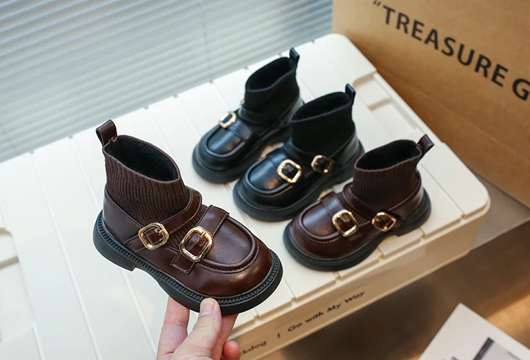 2024 Autunno Inverno Nuovo Bambini Corto Ragazze Moda Casual Soc Stivali Principessa Bambini Tendenza Scarpe in Pelle Nero Versatile_voghion.com