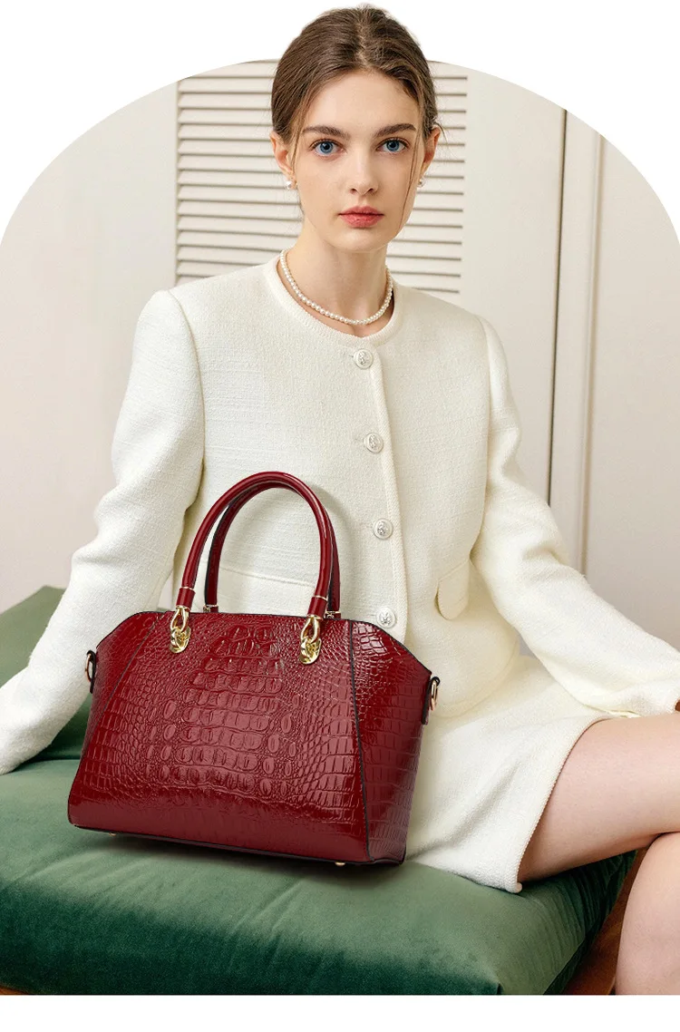 Luxury Crocodile Pattern Faux Leather Women’s Handbag