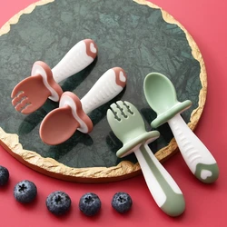 Juego de cuchara y tenedor de cabeza suave para entrenamiento de bebé, juego de tenedor de mango corto, sin BPA, utensilios de comedor, 2 piezas