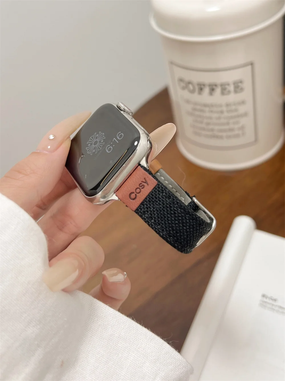 Cinturino elegante per smartwatch compatibile con apple watch_voghion.com