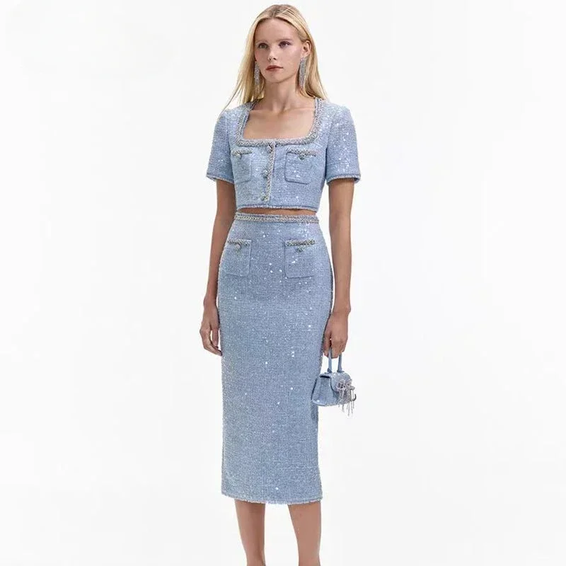 

Early Spring 2024 Raw Edge Diamond Decorated Square Neck Sequined Ultra Short Top Hip Covering Long Skirt Suit