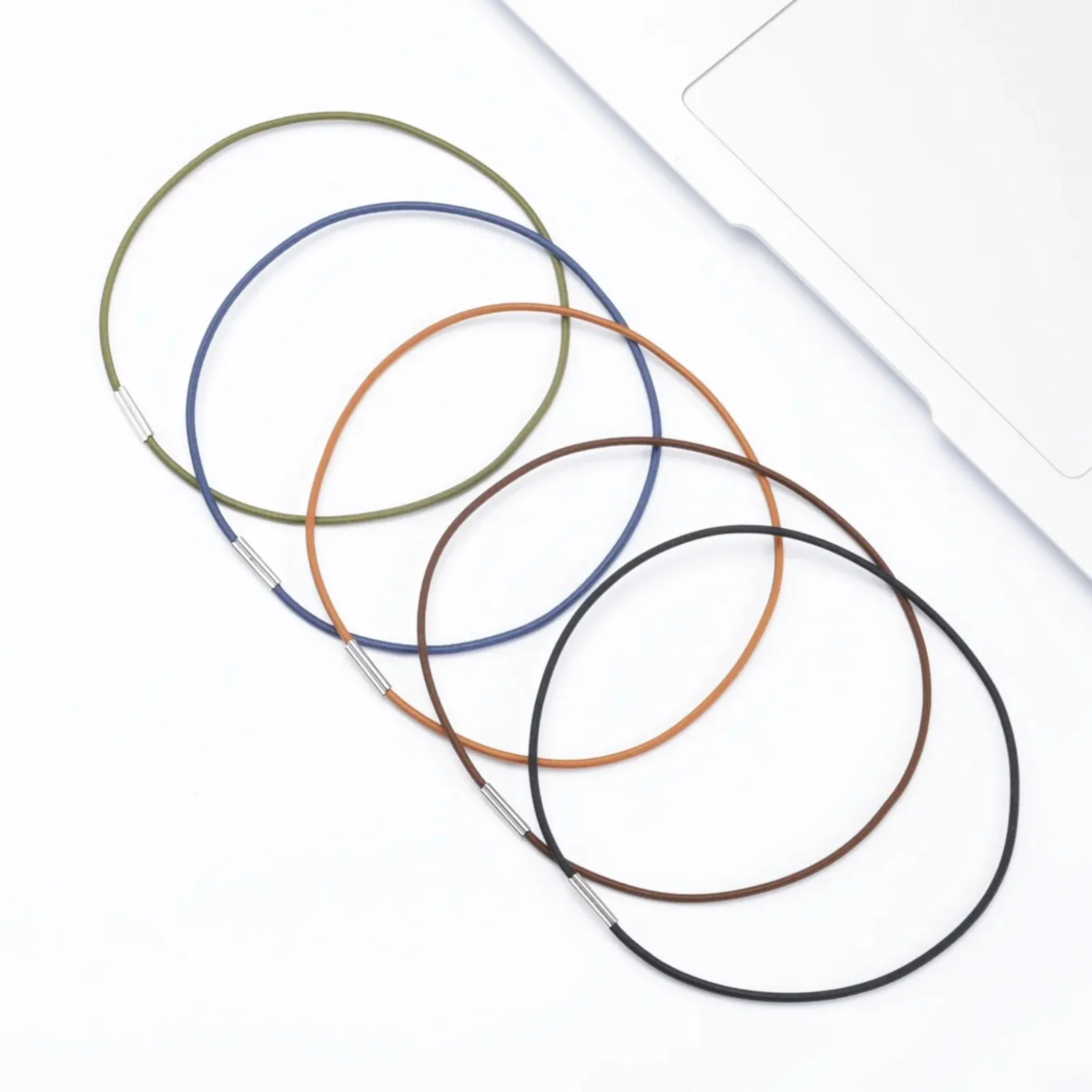 Refillable Travel Notebook Bands - Set of 10 Elastic Strap Connectors for Journals and Planners