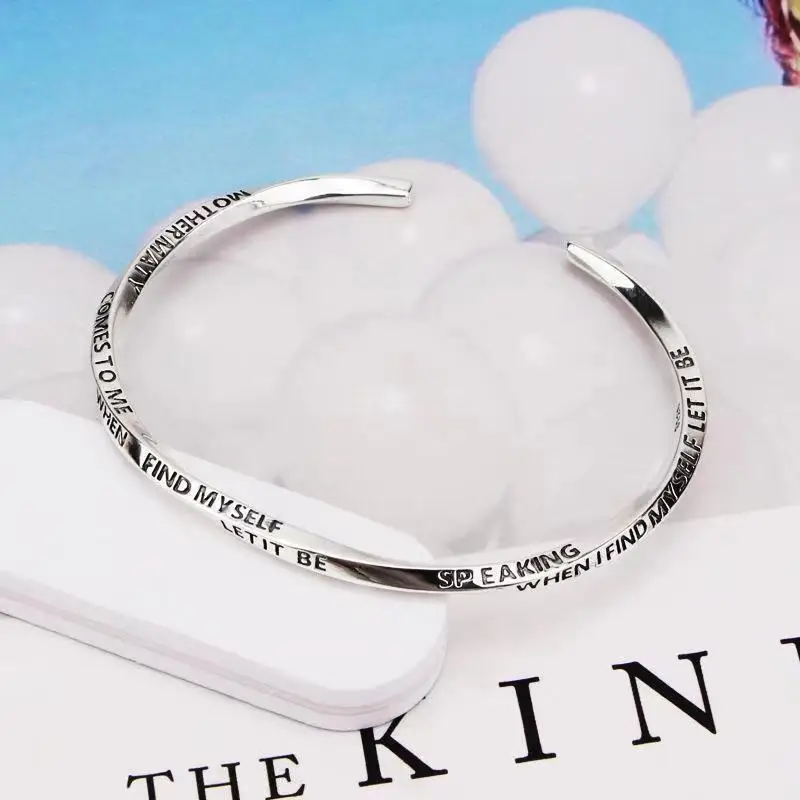 

S925 Silver Letter Mobius Bracelet Women Retro Fashion Temperament Simple Personality Bracelet Twist Pattern Handwear Fashion