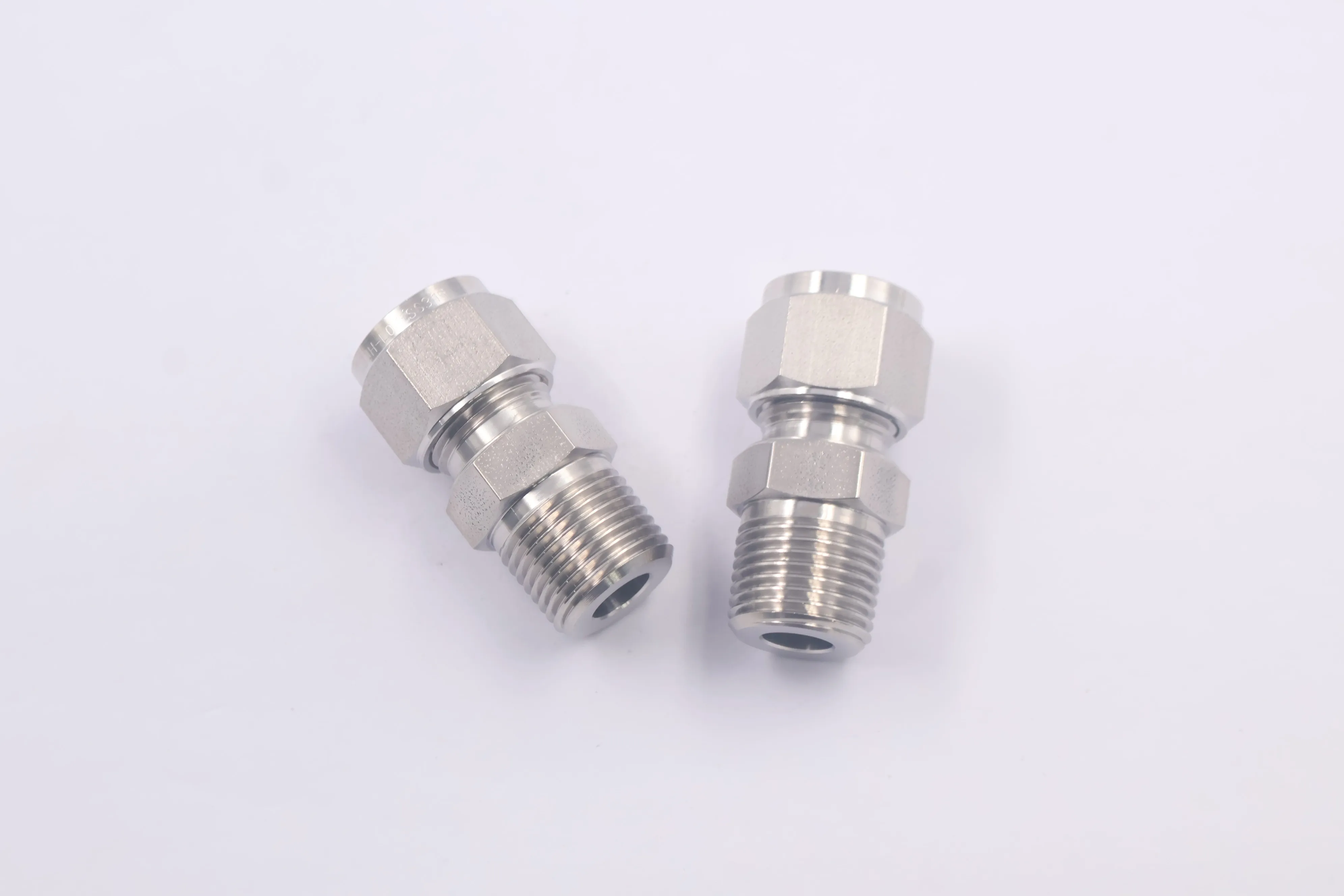 SS-10M0-1-8, Tube Fitting, Male Connector, 10 mm Tube OD x 1/2 in. Male NPT, Can Combination with Swagelok