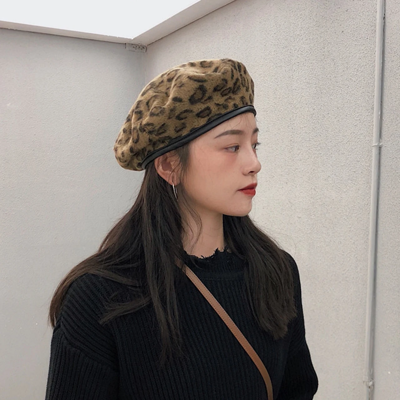 כובע ברט ליאופרד לנשים סתיו חורף צמר צייר אמן כובע רטרו אוקטגונלי כובעים לנערות אופנה קדימה