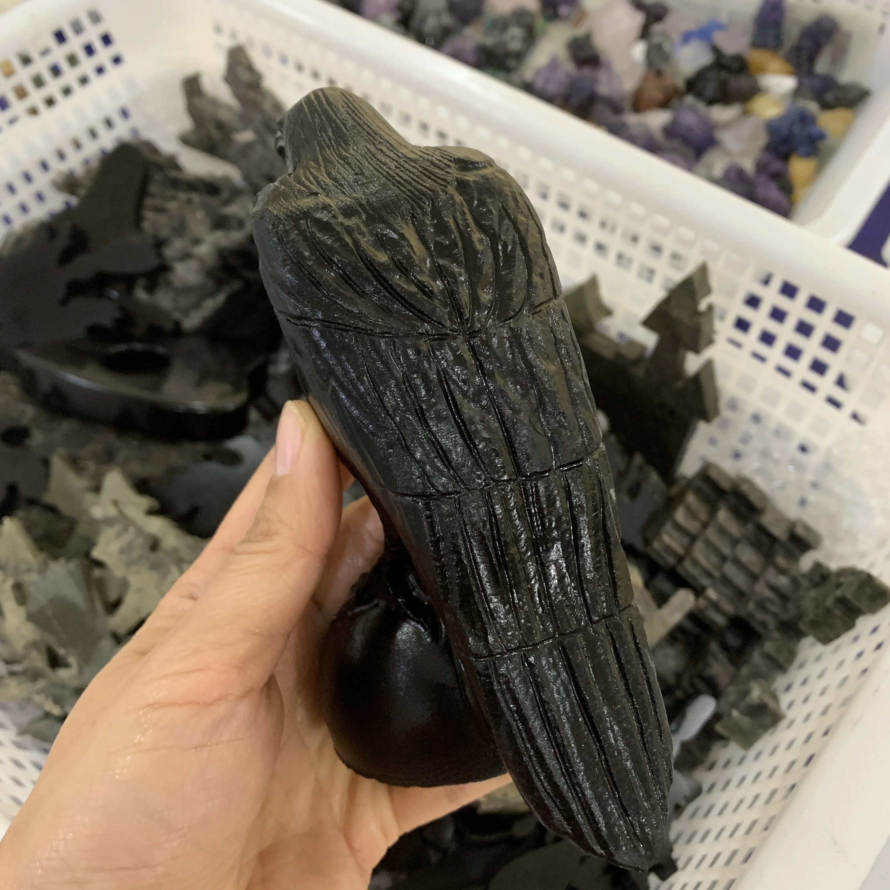 Natural Black Obsidian Carved Raven sculpture Black Bird Crow Figurine Statue