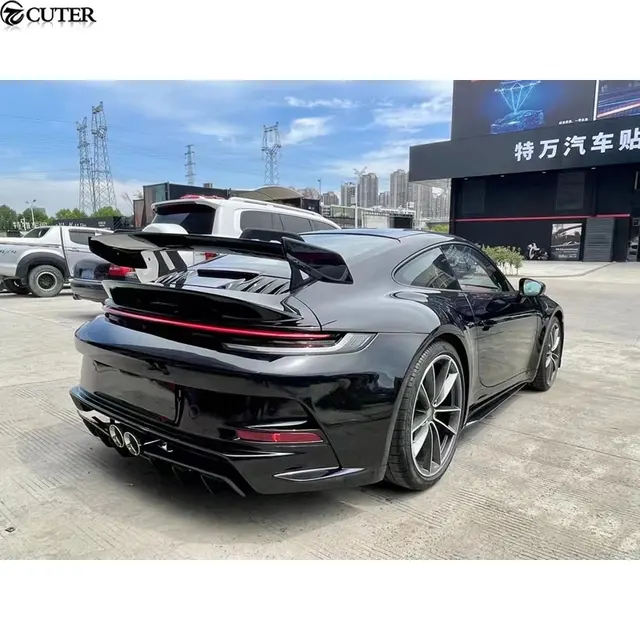 ポルシェ911(992)用カーボン調リアスポイラー
