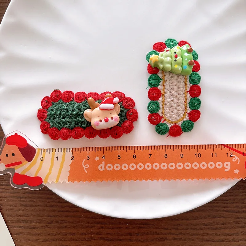 2PCS Christmas Hair Clips, Crochet Cartoon Xmas Hairpins for Girls Kids, Festive Party Christmas Hair Accessories Decorations