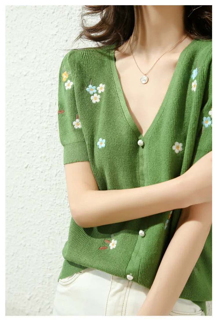 V-neck embroidered wool jersey spring/summer 2022 New five-point mid-sleeve top Green short-sleeve woman