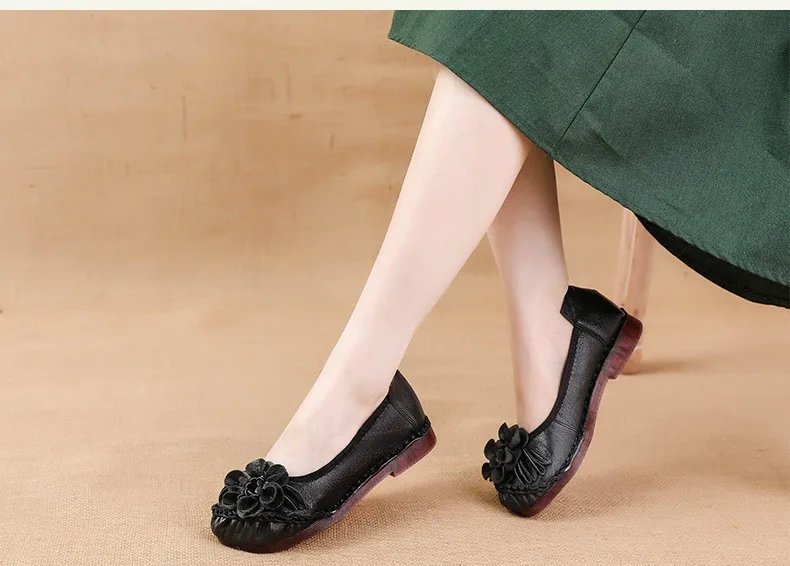 Neue Frühlings-Ballerinas aus echtem Leder für Damen, mit Blumenmuster, zum Hineinschlüpfen, bequeme, leichte Loafer-Schuhe, Retro-Mokassins, Mutter-Freizeitschuhe zum Autofahren – Detail 12