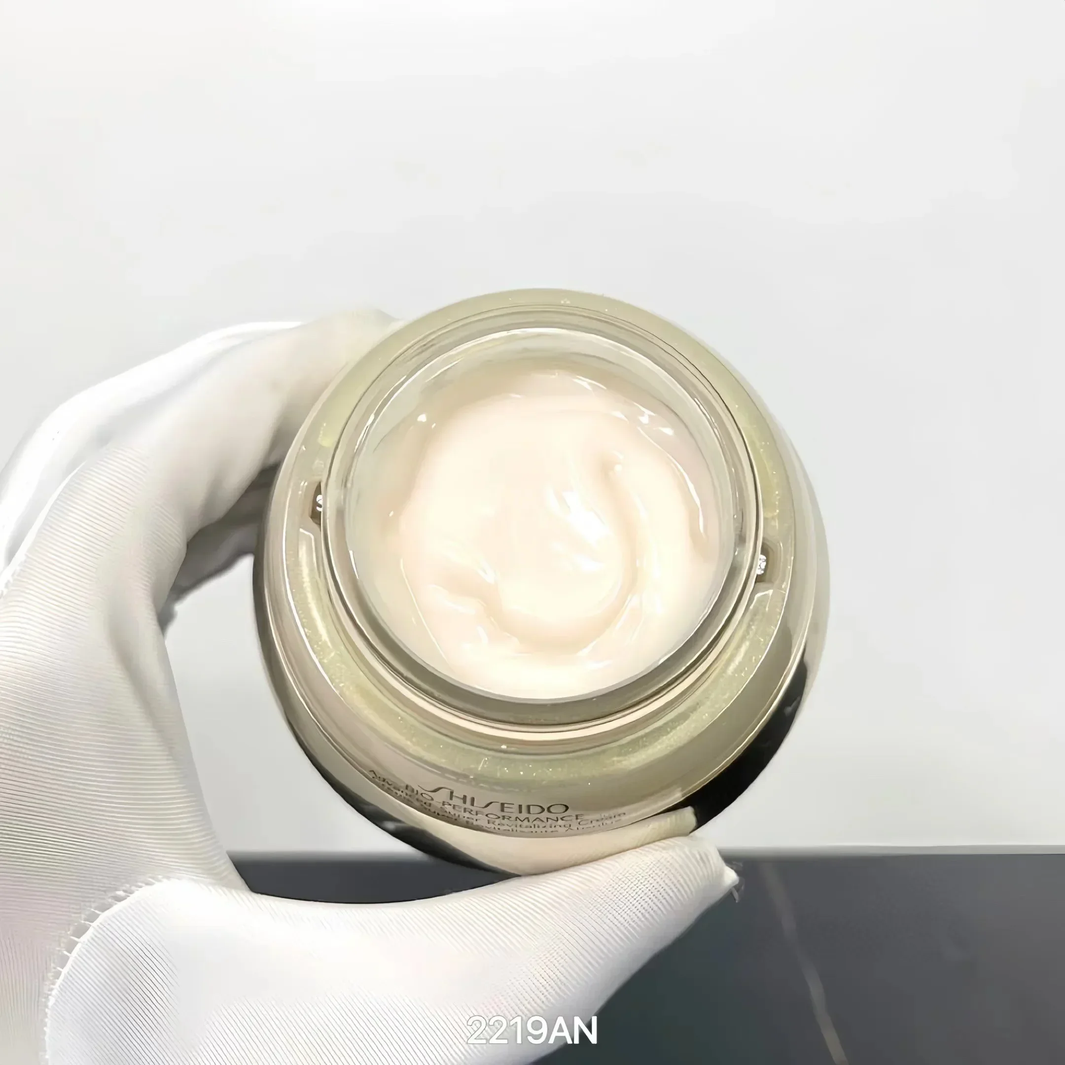brand  Brand BIO- PERFORMANCE  Super Revitalizing Cream Creme Super Revitalisante Absolue RETEXTURIZING/MOISTURIZING 75mL NE TWT 3