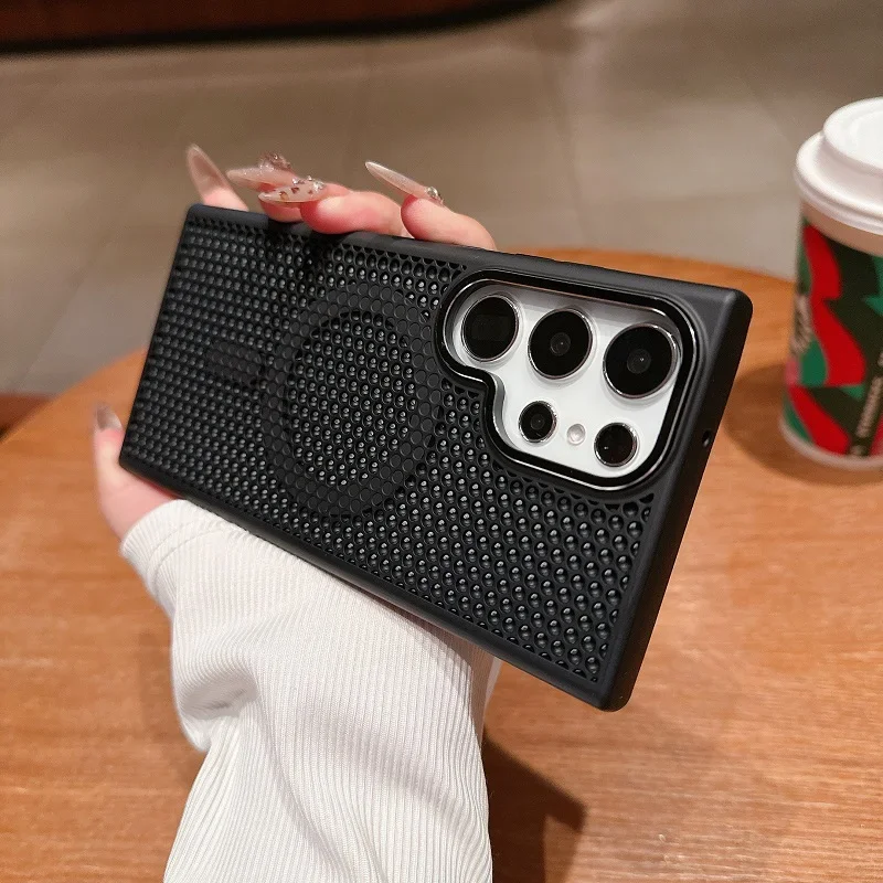 Magnetic Wireless Charging Case with Heat Dissipation Mesh Design