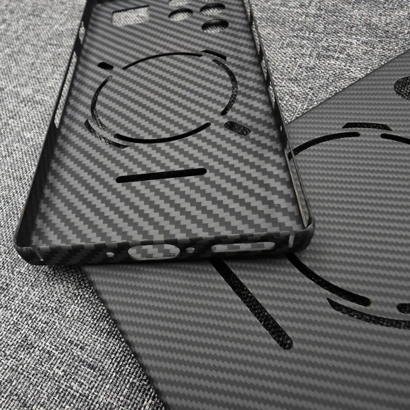 Ultra-Thin Carbon Fiber Phone Case - Lightweight Aramid Fiber Protection