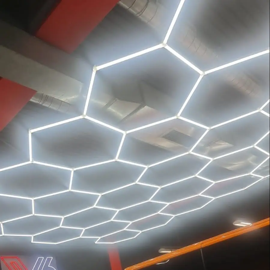 자동차 차체 수리용 벌집 LED 조명, 차고 조명, 육각 LED 램프, LED 튜브 천장 조명, LED 작업장, 6.5x7.5m