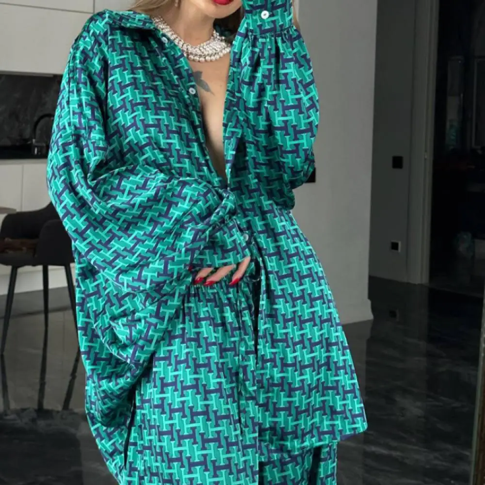 

Модный топ с принтом, комплект из двух предметов, Осенний топ с отложным воротником и длинным рукавом с пуговицами, удобные широкие брюки, повседневный пижамный комплект