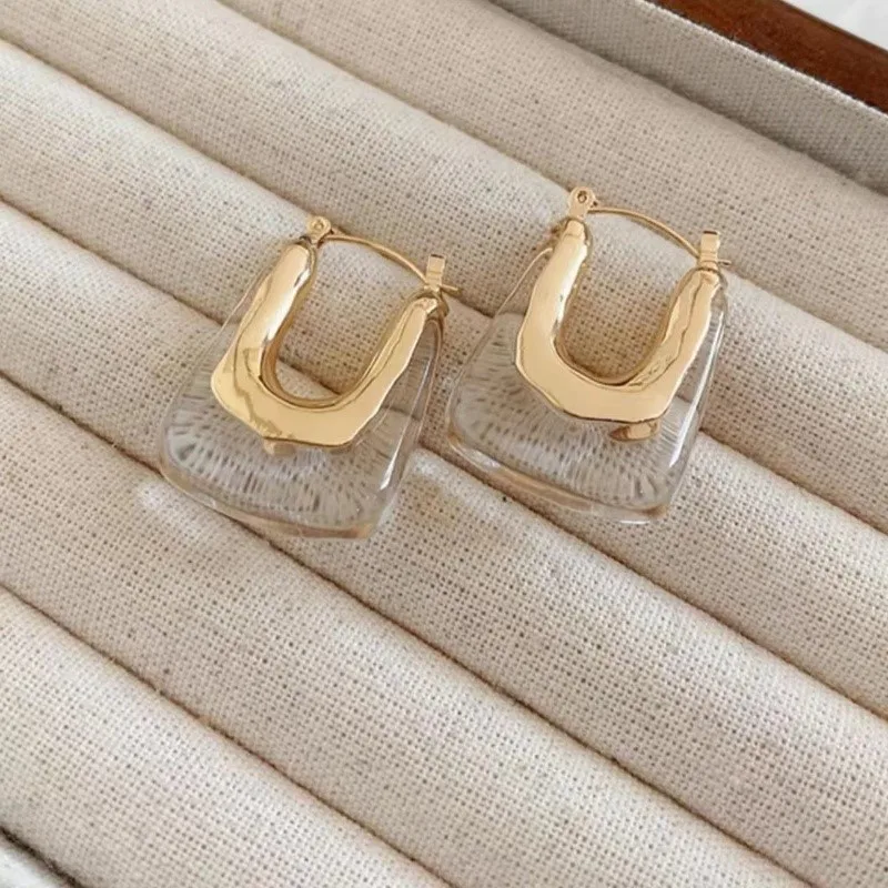 Simple Vintage Hollow Out U Shape Hoop Earrings for Women Geometric Unique Design Earring Party Jewelry Gifts