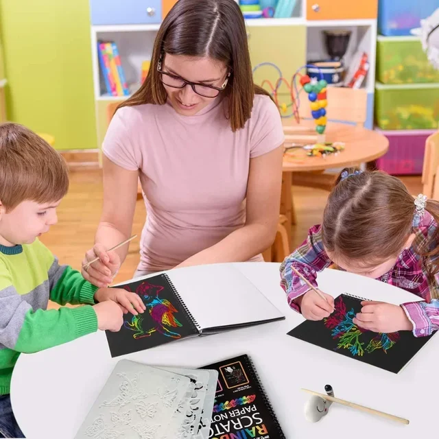 Rainbow Magic Scratch Off Paper Set for Kids Arts Scraping Painting Toy DIY Graffiti Book Kids Montessori Educational Toys 4