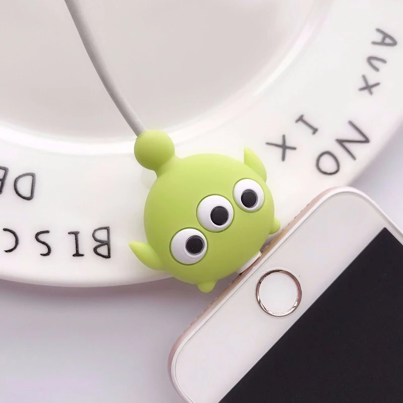 Рисунок 6 - Защитный чехол для кабеля с изображением