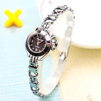 Hollow Out Heart Women Bracelet Watch Fashion Valentine's Day Gift Quartz Ladies' Clock Small Dial Delicate Woman Wristwatch 2