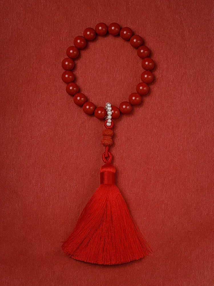 

Женский браслет из Красного песка
