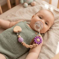 Attache-tétine personnalisée en silicone, support de dentition sans BPA, chaîne de sucette faite à la main avec nom personnalisé pour nouveau-né, cadeau de naissance 3