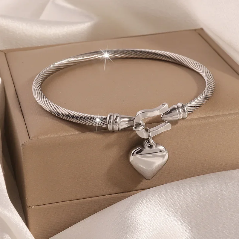 18k Gold Color Stainless Steel Heart Pendant Charm Bangle Bracelets For Men Women