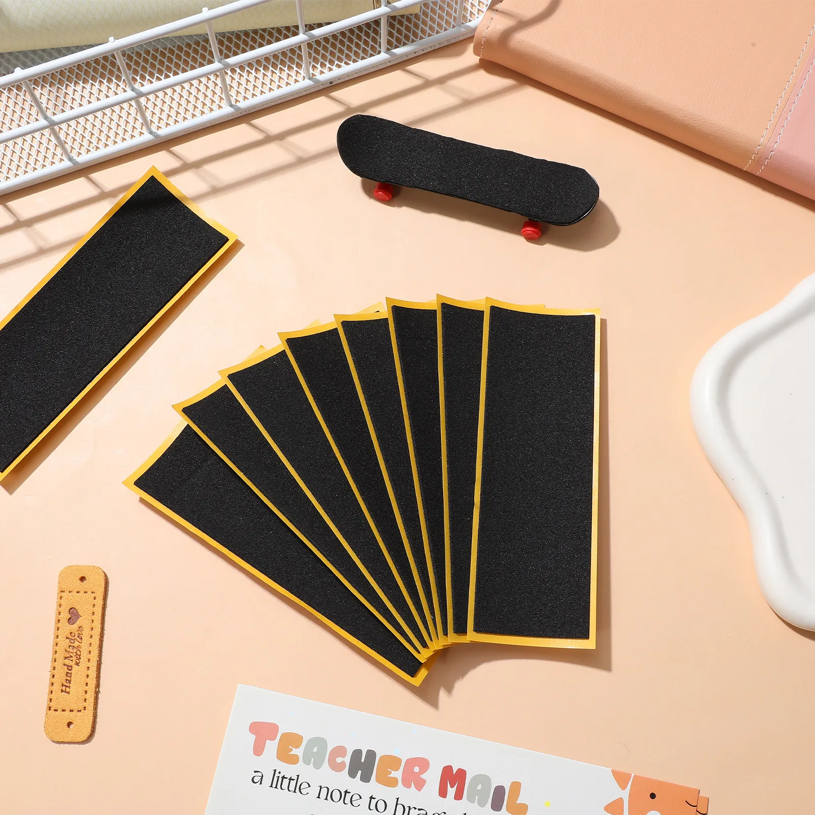 12Pcs 핑거보드 그립 테이프 폼 접착제 미니 스케이트보드용 미끄럼 방지 쿠션 테이프 향상된 제어 편안함 유연성