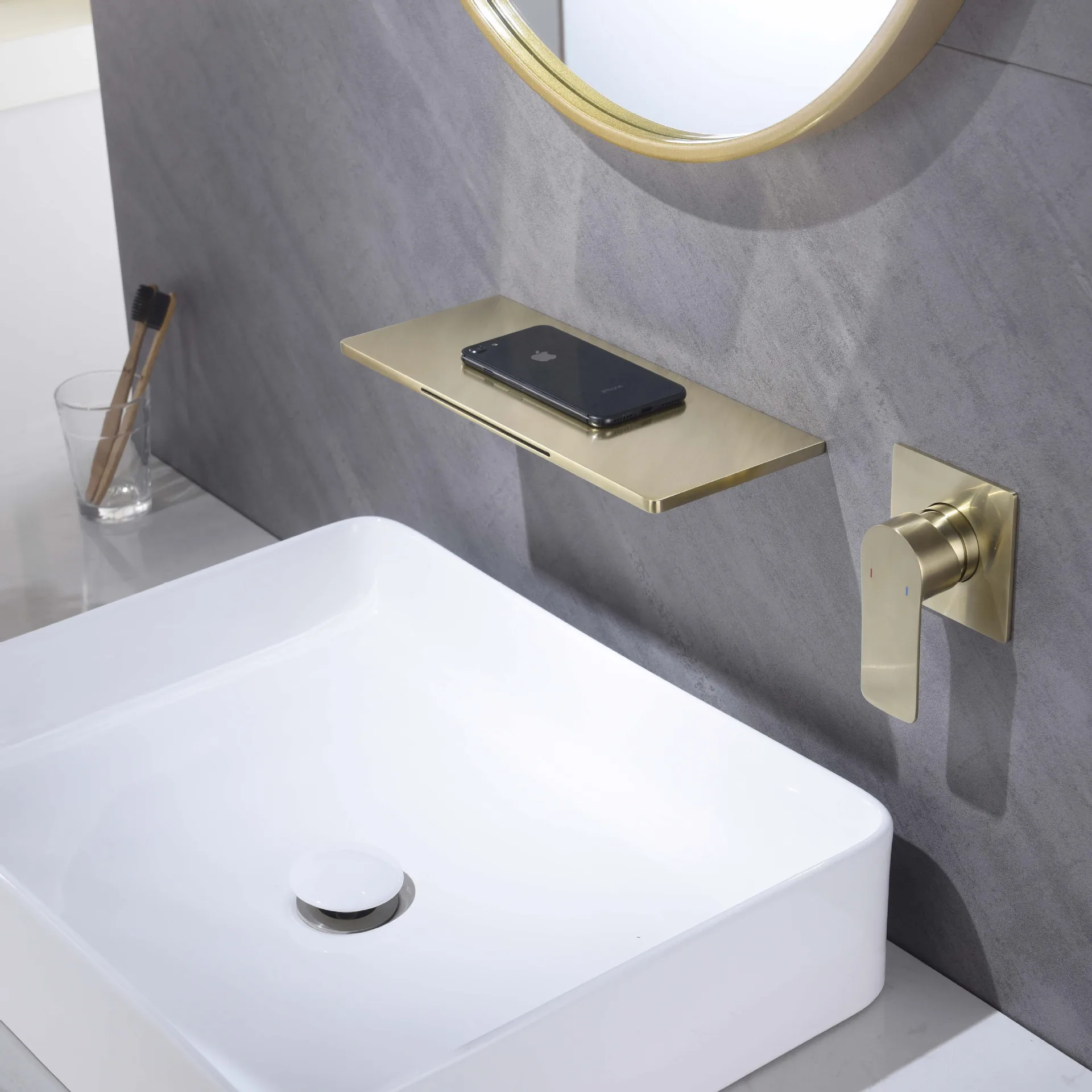 

Настенный смеситель из нержавеющей стали 304 для раковины в стиле водопада для ванной комнаты и ванной комнаты в отеле золотого цвета