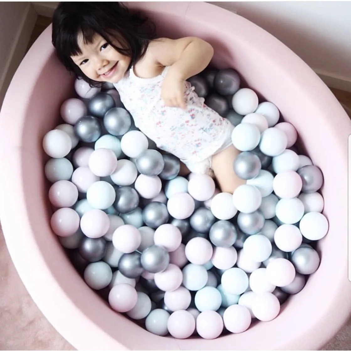 Sponge Ball Pit Playground Baby Dry Ocean Ball Pool with Indoor Playpen Ocean Ball Portable Soft Children Birthday Gifts for Kid 4