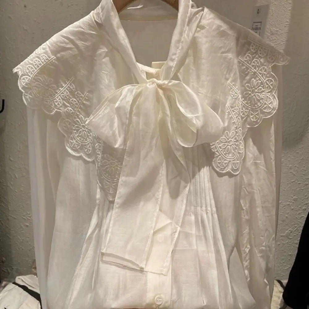 

European Fashion 2023 Autumn Blouses Women High-end Heavy Industry Top Bow Tie Collar Lace Embroidery Silk Shirts Woman