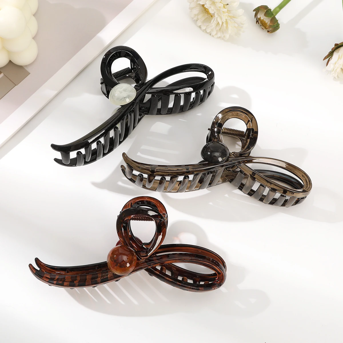 Retro Round Bead Claw Clip For Women Large Hair Volume Shark Clip Hair Clip Temperament Back Head Hair Clip Hair Clip Crab