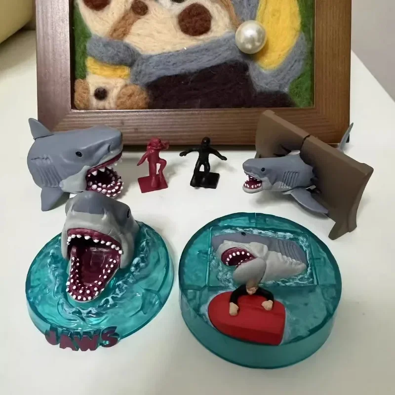 Great White Shark Scene Gashapon Creative Action Figure Decoration Ornaments Collection