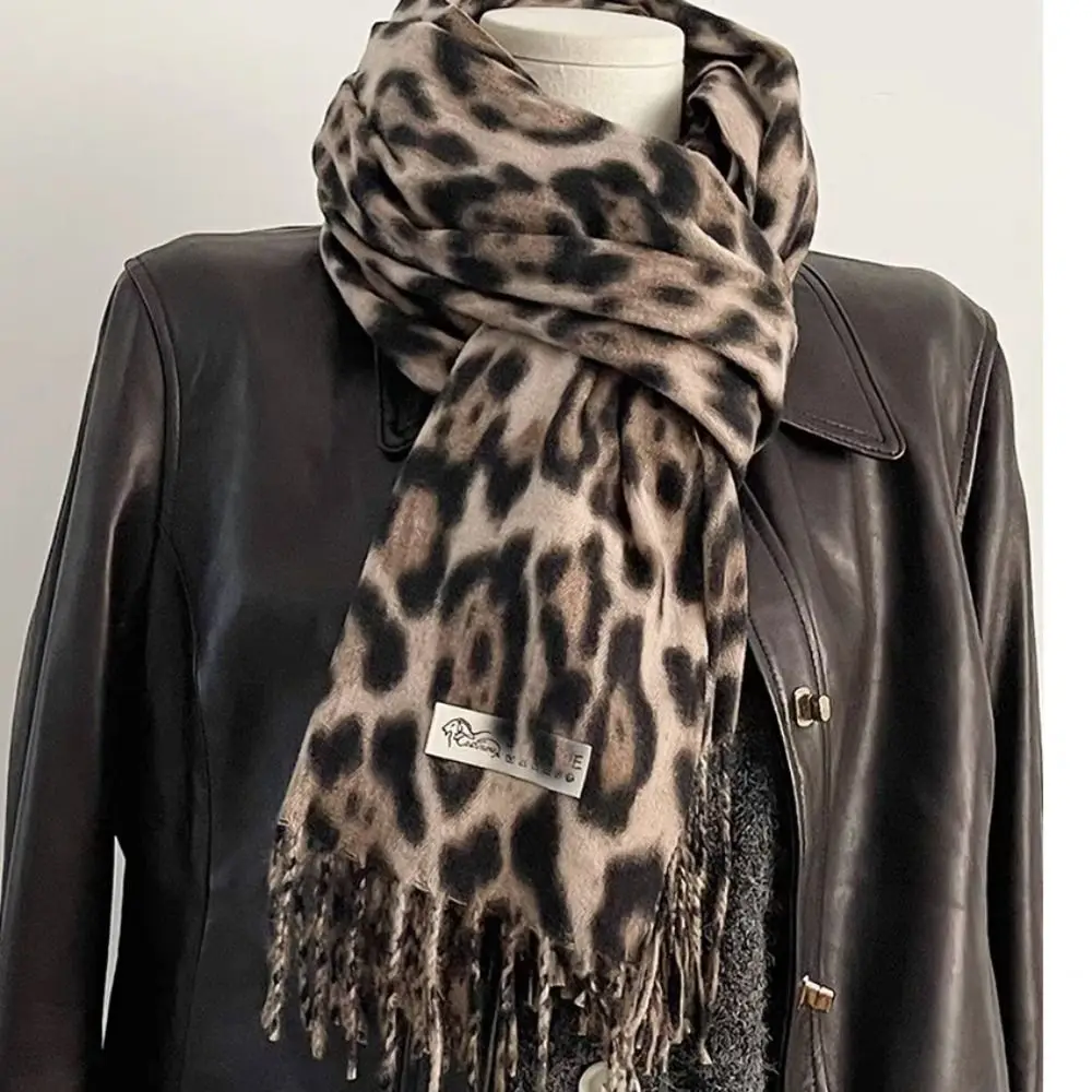 Fashion Leopard Tassels Shawl Imitation Cashmere Thickened Foulard Pashmina Hijabs Windproof Winter Warm Scarf Neck Warmer