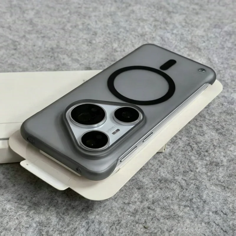 Sleek Transparent Ultra-Thin Magnetic Charge Case - Frameless PC Cover