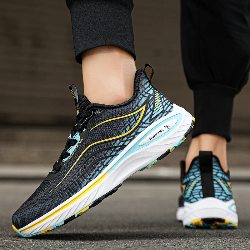 Рисунок 4 - Спортивная обувь для гольфа