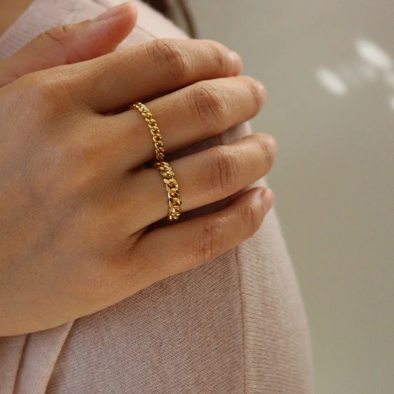 Curb Chain Ring  Simple & Dainty