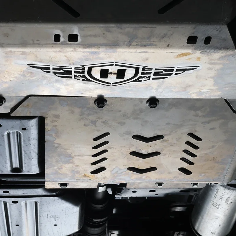 Wrangler JL underchassis protection plate modified Gladiator engine sand baffle