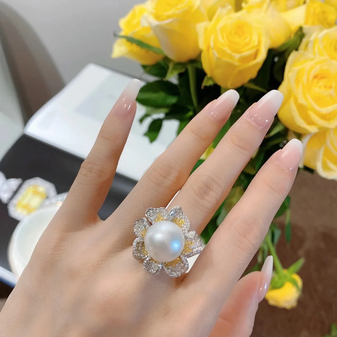 YAYAYOUYOU 14K Vergoldeter Blumen Statement Ring - Zirkonia Solitär Mit Marquiseschliff Damen