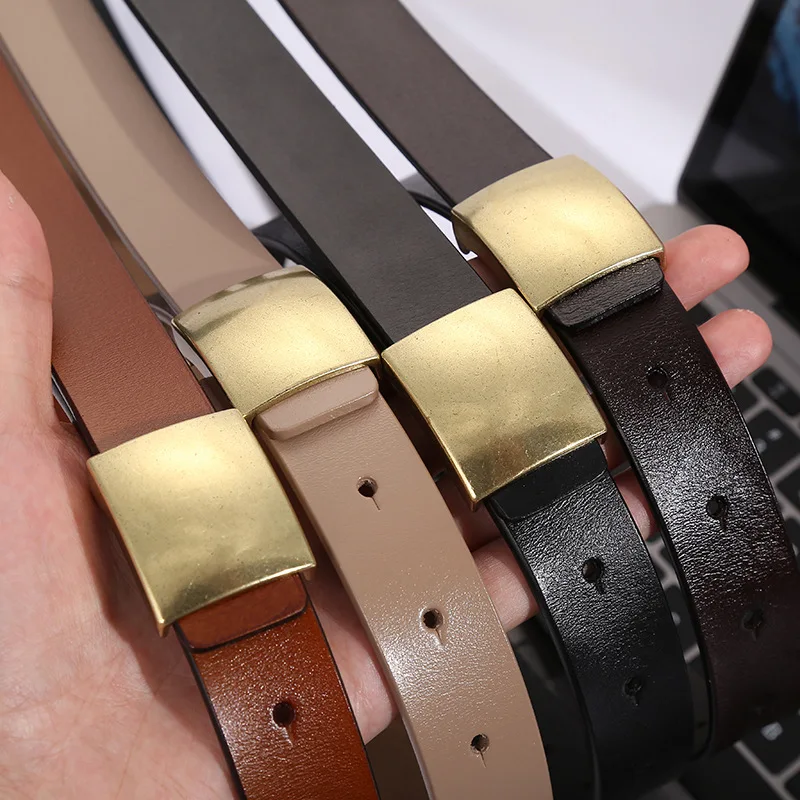 

Женский ремень из воловьей кожи с пряжкой из антикварной меди темно-золотого цвета