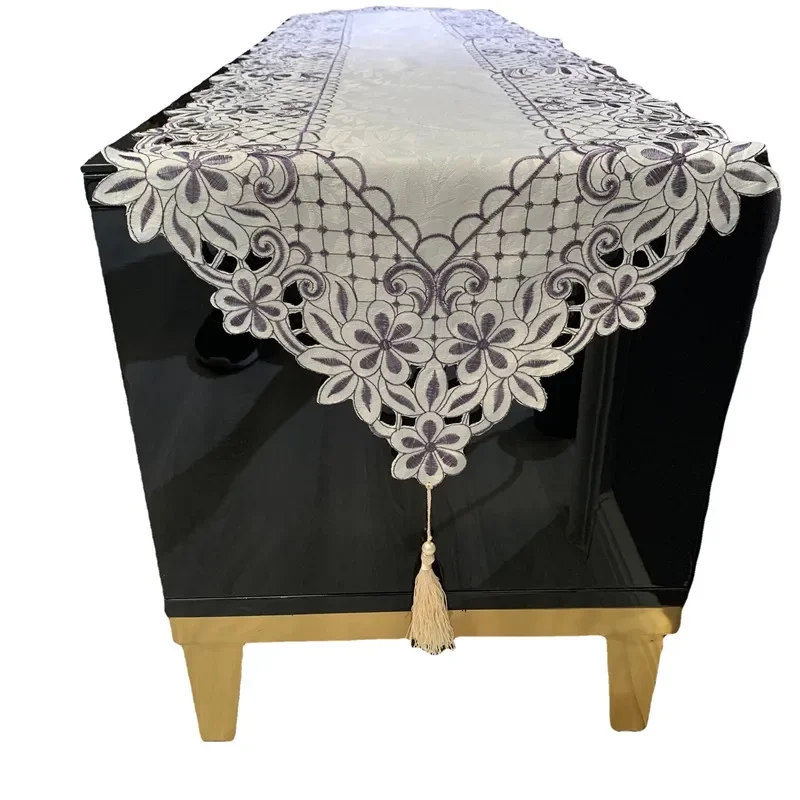 

Настольная дорожка, простая и модная настольная дорожка Ins, ветровая обеденная скатерть с вышивкой, украшение для дома с кисточками