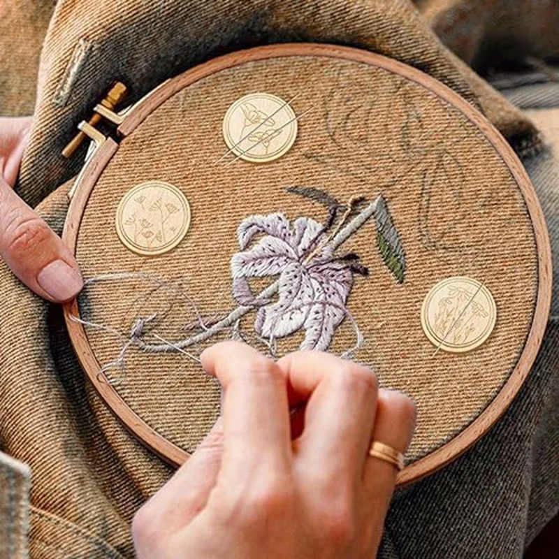 6 Pieces Minder For Cross Stitch, Flower Patterned Needle Keepers, Embroidery Sewing Needle And Pin Holders For Crafts