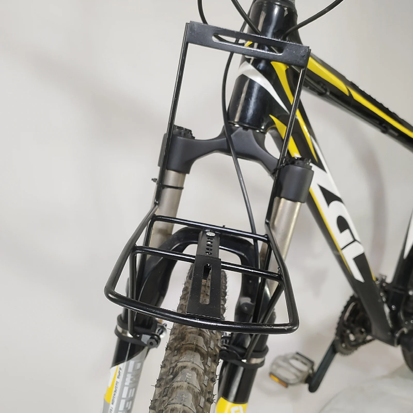 

Bicycle Universal Steel Front Shelf Mountain Bike Front Frame Shoulder Bascket Bag Frames For Front Carrier Bicycle Accessories