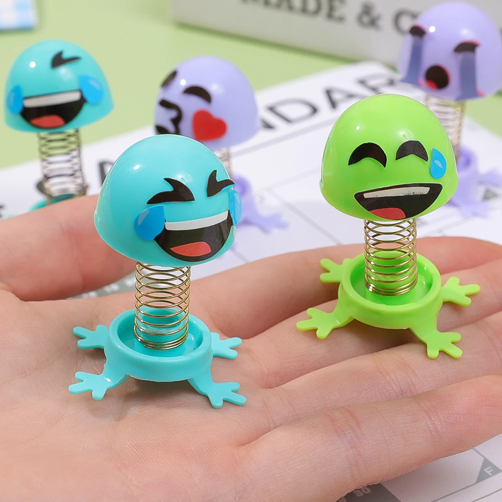 Рисунок 4 - собранные весенние игрушки-фигурки