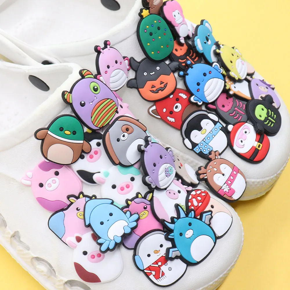 Гореща разпродажба 1 бр. Shoe Charms Cartoon Kawaii Penguin Squid Dragon PVC Катарами за градински обувки Декорация Fit Croc Jibz Kids X-max Gift
