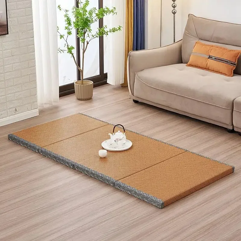 Portable foldable tatami mats, home mats crawling mats bedrooms living rooms offices nap beds folding beds and floor mats