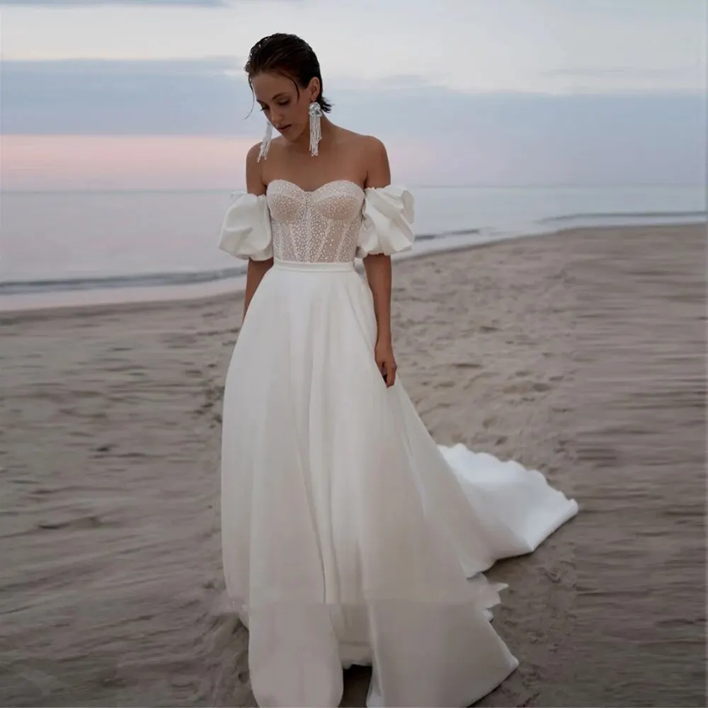 

Bohemian Sweetheart A-Line Wedding Dress Short Puff Sleeves Beach Bridal Gown Bling Satin Court Train Vestidos De Novia