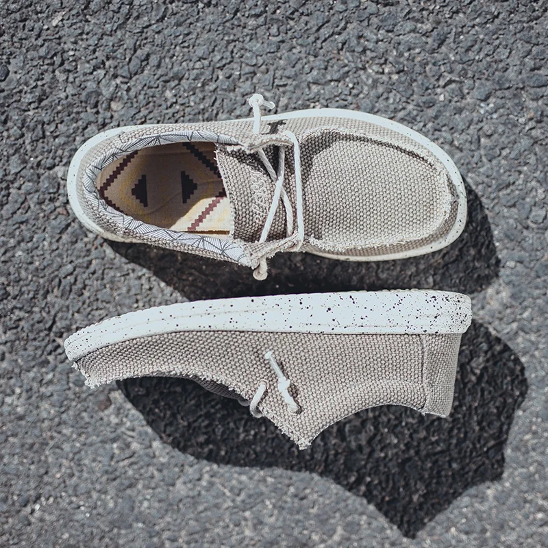 

New Design Man Canvas Shoes All-match Men Casual Shoes Slip on Outdoor Mens Sneakers Light Male Boat Shoes Comfy Driving Loafers