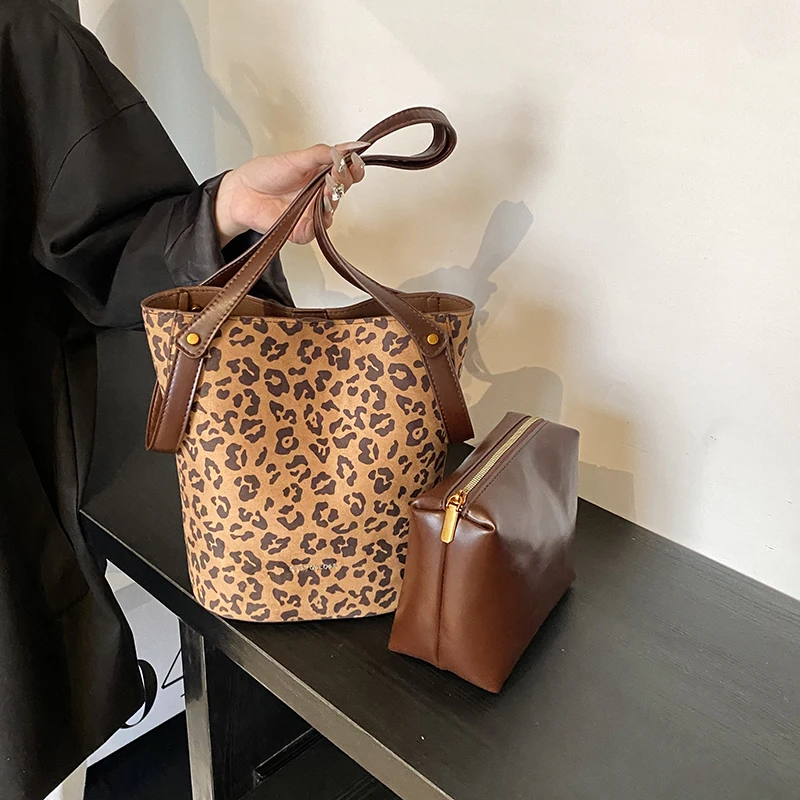 Hobo Bags for Women PU Vegan Leather Handbags Purse Suede Top Handle Bucket Shoulder Bag Luxury Designer Tote Handbag Clutch Bag